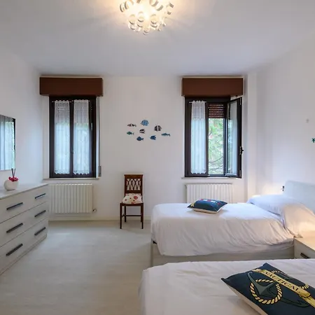 شقة Guesthost - Al Lido Di With Veranda فانو